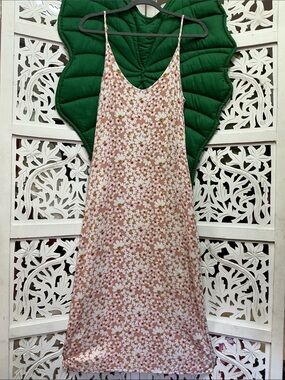 Paradise Now hawaii naupaka floral maxi spaghetti strap dress. Size S